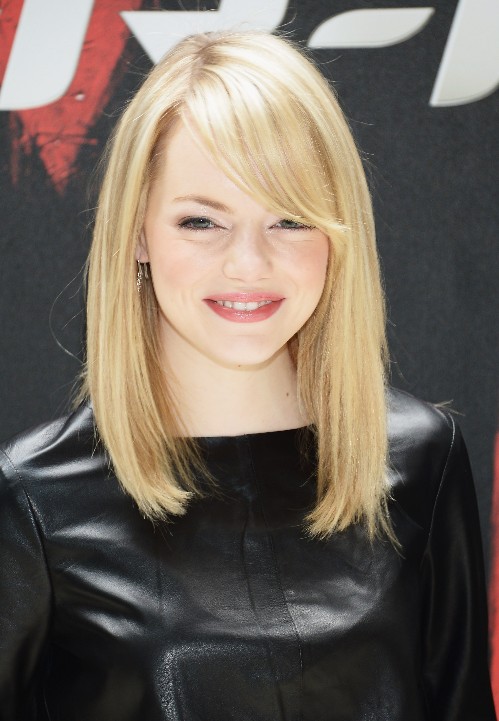 Emma Stone Sleek Long Blonde Bob With Side Swept Bangs