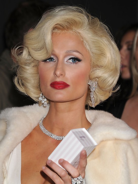 Paris Hilton Short Curly Bob Hairstyle Styles Weekly