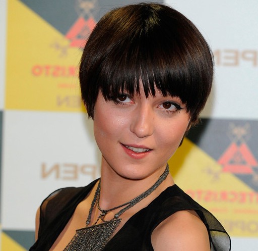 Chic Short Bowl Haircut For Asian Women Styles Weekly