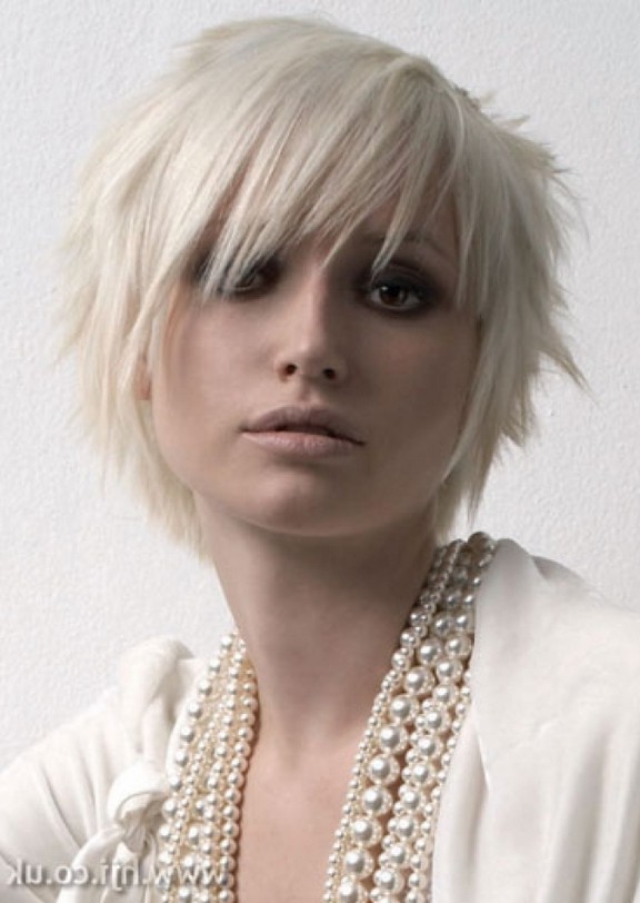 Cute Short Blonde Emo Haircut For Girls Styles Weekly