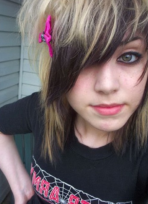 Girls Short Emo Haircut Styles Weekly