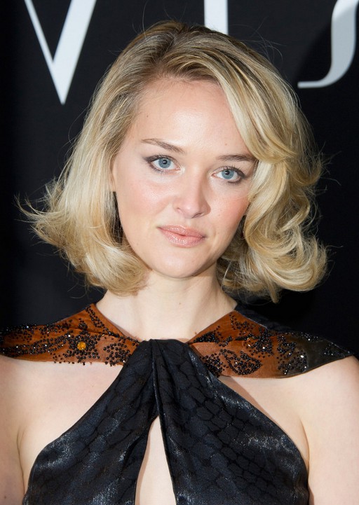 Jess Weixler Short Curly Bob Hairstyle With Bangs Styles Weekly