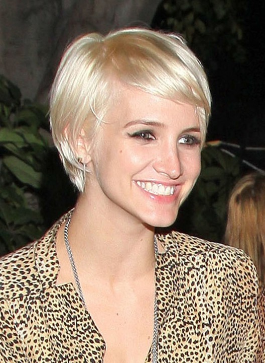 Ashlee Simpson Cute Short Straight Haircut With Bangs Styles Weekly