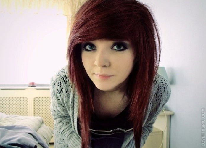 Cute Emo Girl With Long Emo Hairstyles Styles Weekly