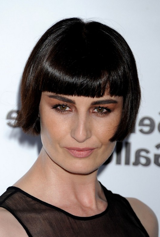 Erin O Connor Short Pageboy Haircut With Blunt Bangs Styles