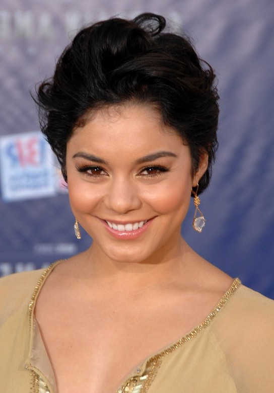 Vanessa Hudgens Short Tousled Wavy Hairstyle With Waves Styles