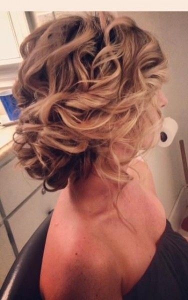 Messy Curls Prom Hairstyles 115