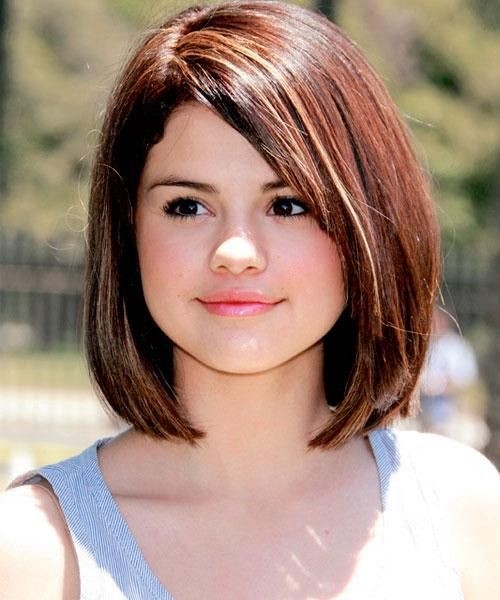 Generally speaking, short hairstyles for women with round faces should ...