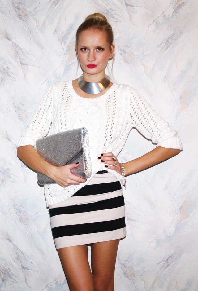 Fashionable Black and White Outfit