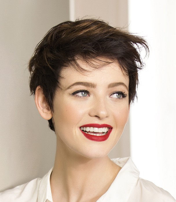 Naughty Girl Short Hairstyle Look Styles Weekly