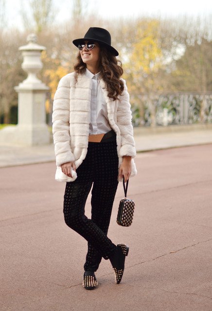 Trendy Black and White Outfit for 2015