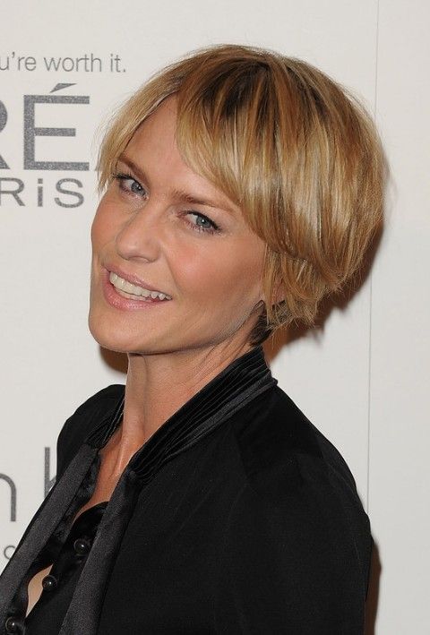 23 Great Short Haircuts For Women Over 50 Styles Weekly