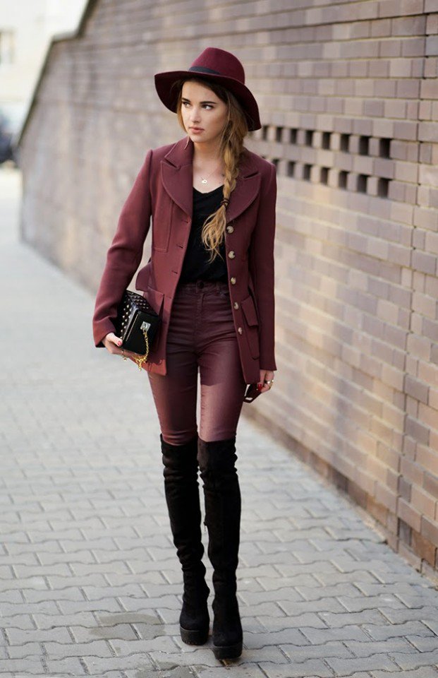 OverKnee Boots Contribute to Effortless Chic Outfits Styles Weekly