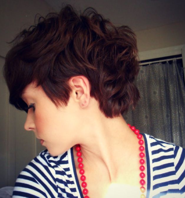 20 Stylish Wavy Curly Pixie Cuts For Short Hair Styles