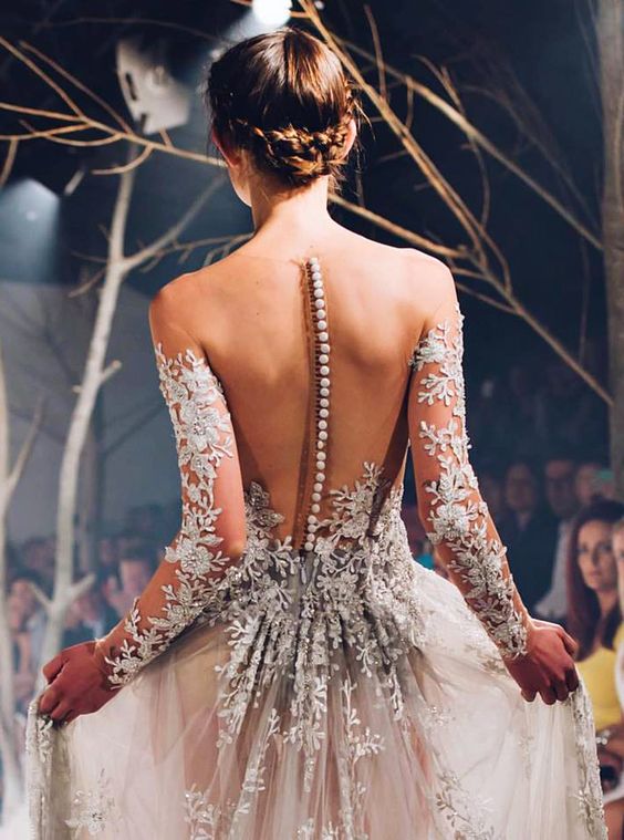 gorgeous backless dresses