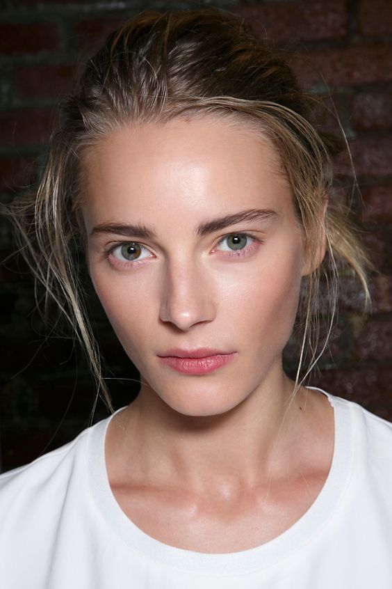 Tips on How to Pull Off a Natural Look