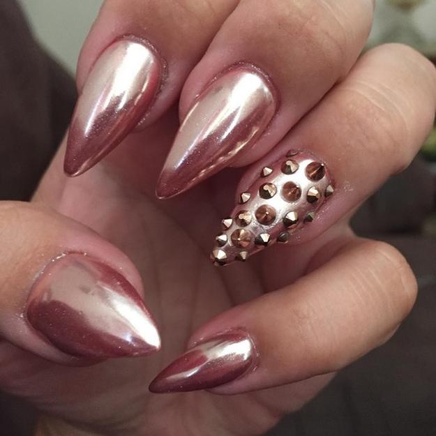 21 Stunning Chrome Nail Ideas To Rock The Latest Nail Trend | Styles Weekly