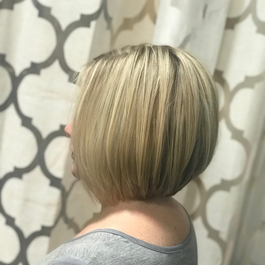 30 Super-Hot Stacked Bob Haircuts: Short Hairstyles for Women 2021