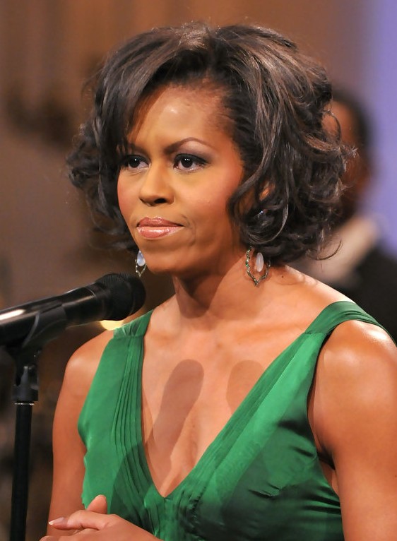 Michelle Obama New Hairdo 2022