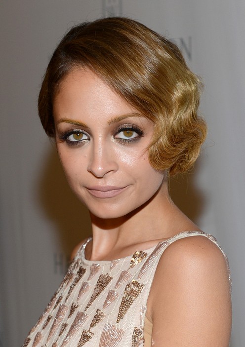 Nicole Richie Side-swept Flapper Hairstyle