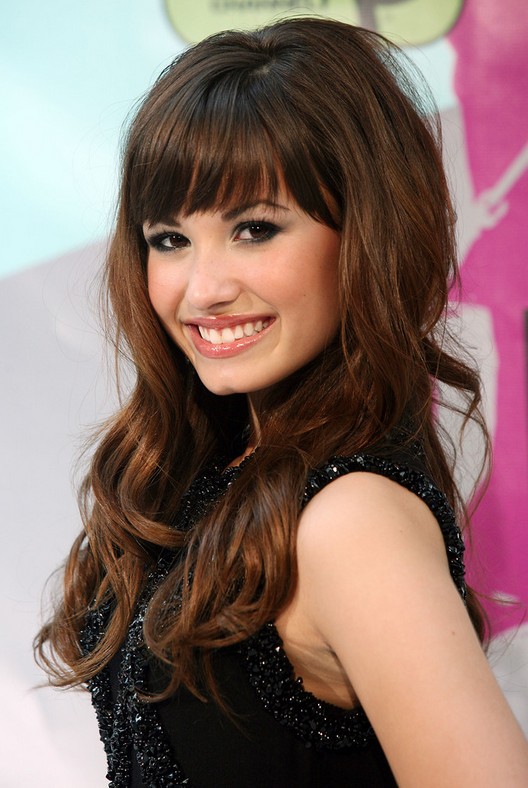 Demi Lovato Hairstyles: Long Hair with Blunt Bangs