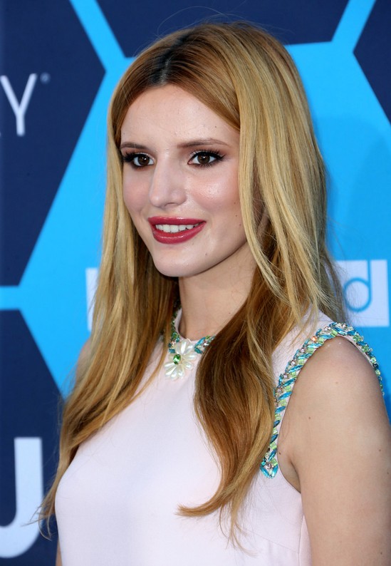 Bella Thorne Latest Long Center Parted Hairstyle for Women | Styles Weekly