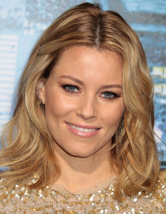 Celebrity Layered Medium Wavy Hairstyle from Elizabeth Banks | Styles ...