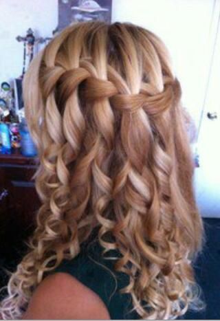 Cute Waterfull Curly Hairstyle for Girls