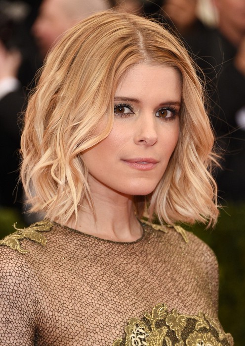 Latest Popular Short Wavy Hairstyle for Women From Kate Mara | Styles