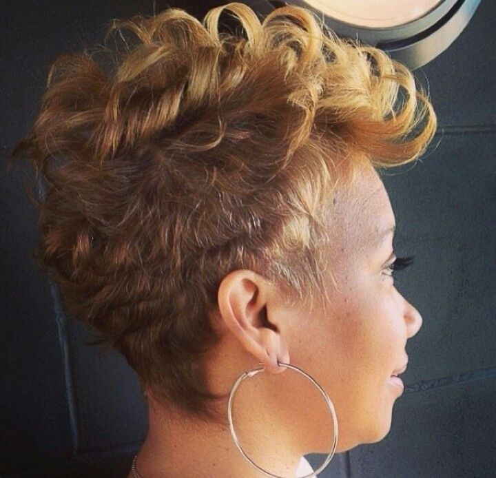 Beautiful Pixie Haircut for Black Women