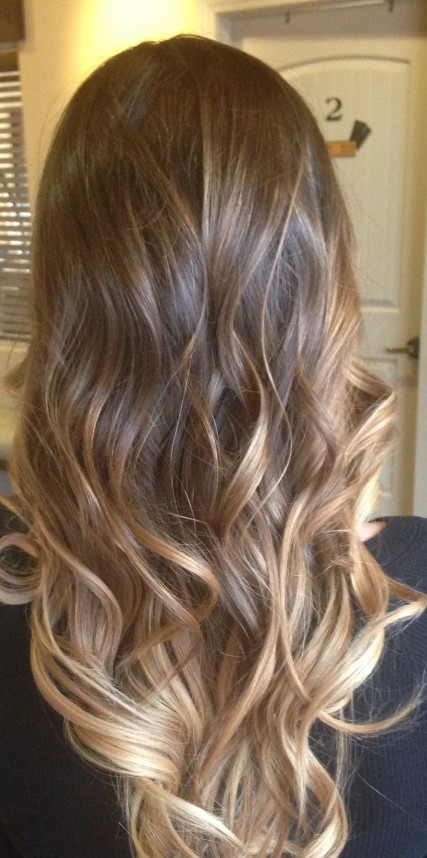 Combination of balayage and ombre in hair