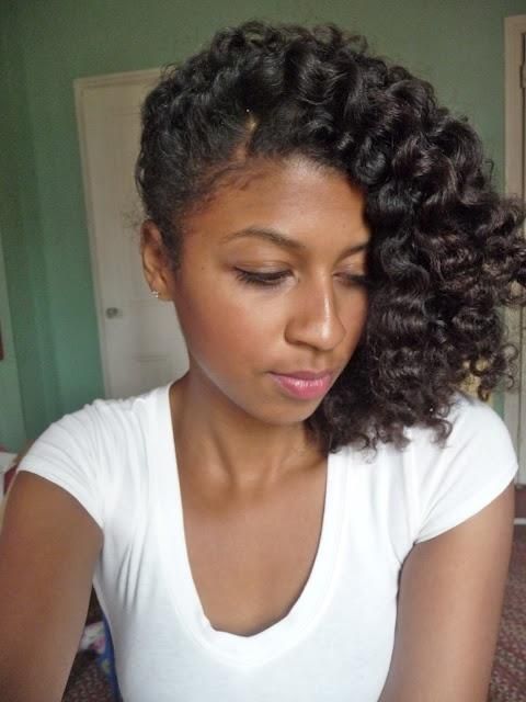 Curly Hairstyle for Black Women with Medium Hair