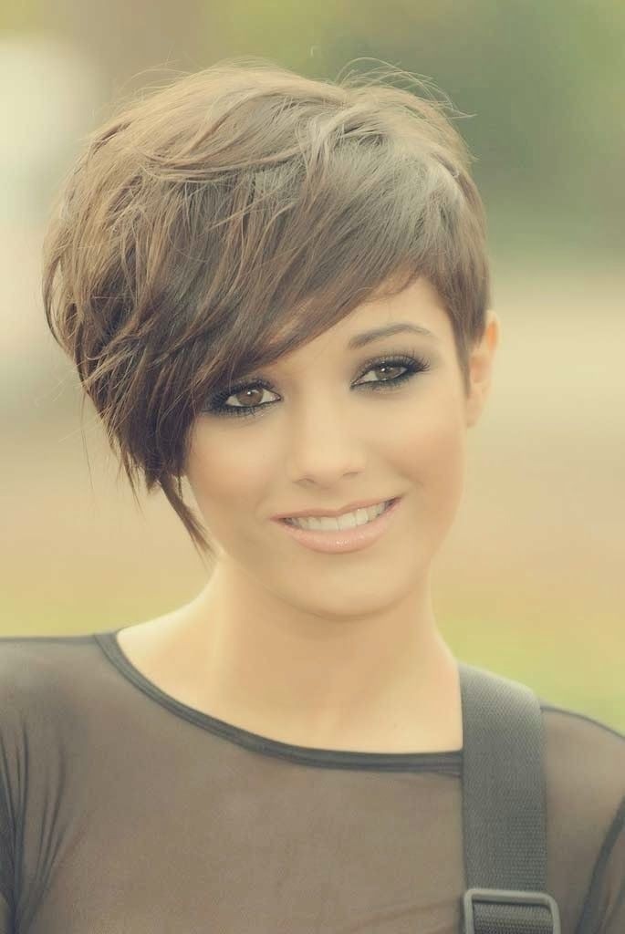 Cute Short Hairstyles with Side Bangs