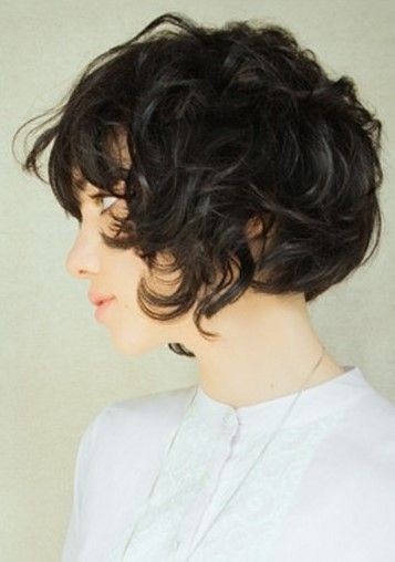 Easy Curly Hairstyle for Short Hair