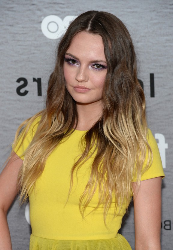 Emily Meade Brown to Blonde Ombre Hairstyle with Beachy Waves