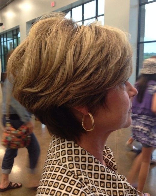 Short Hairstyles for Women Over 40 - 50