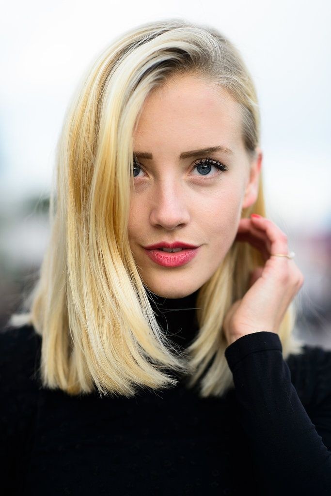 Blunt Blonde Medium Bob Haircut for Spring