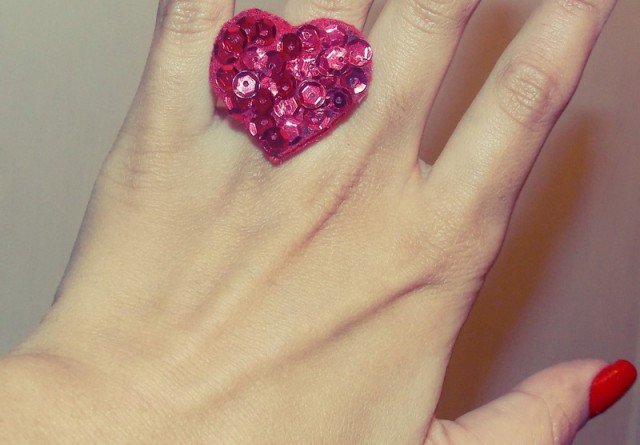 Lovely DIY Ring for Valentine's Day