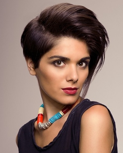 Side Parted Short Hairstyle for Women