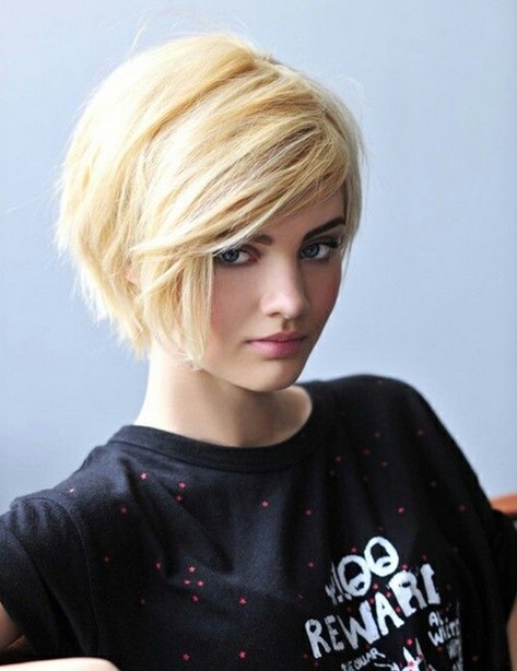 Side-parted Short Haircut for Blonde Hair