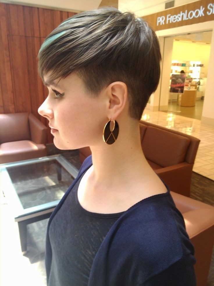 Simple Short Hairstyles: Short Undercut Hair