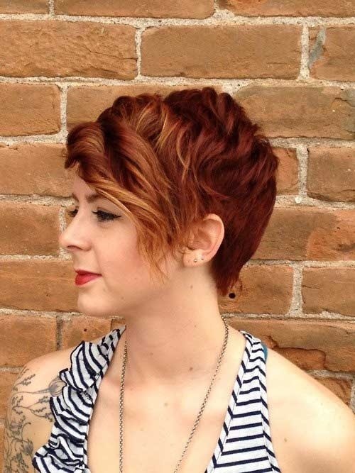 Simple Short Hairstyles for Curly Hair