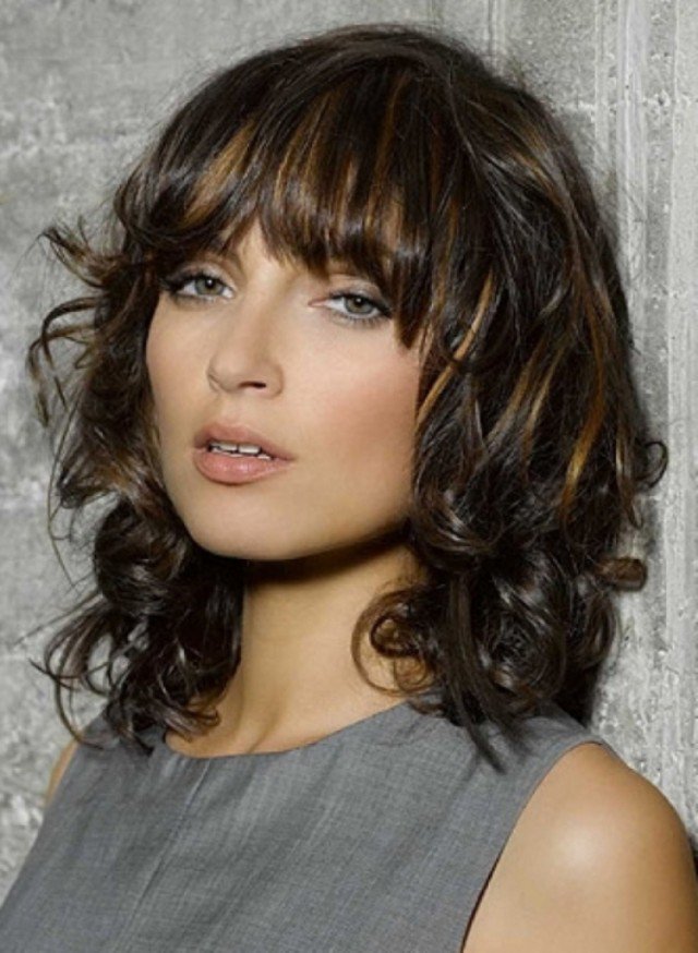 17 Fashionable Hairstyles with Pretty Fringe - Styles Weekly