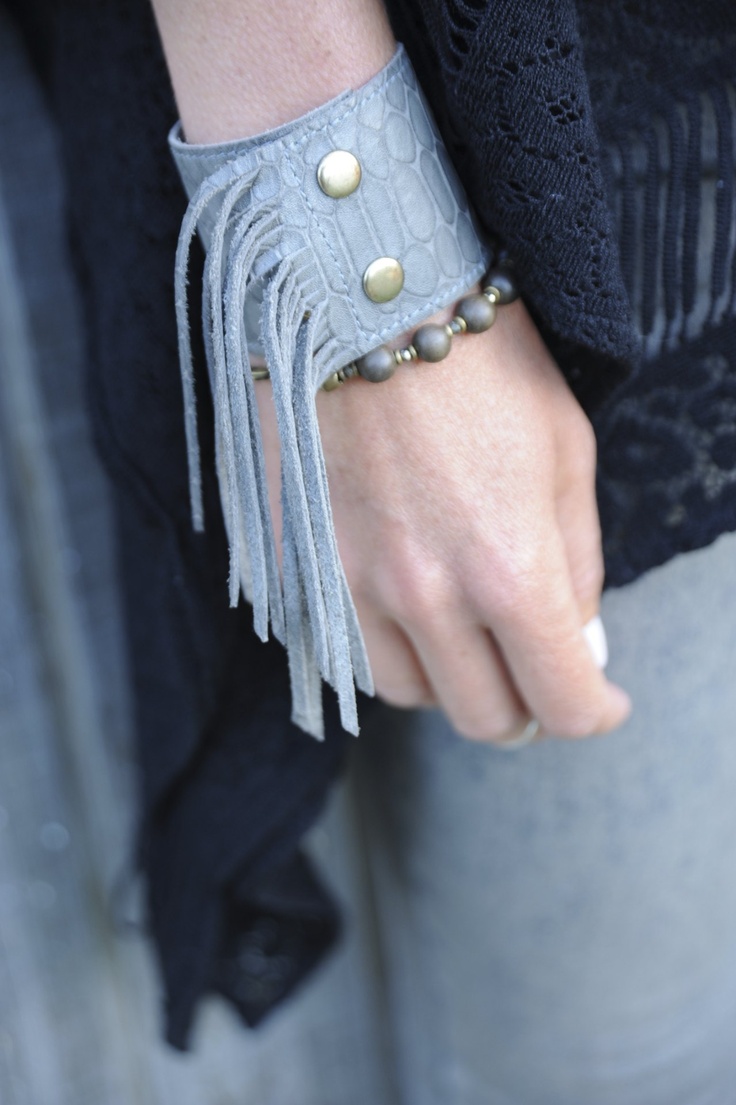 Fringe bracelet