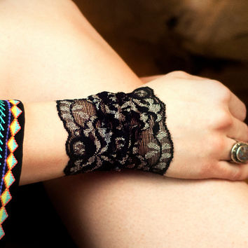 Lace cuff