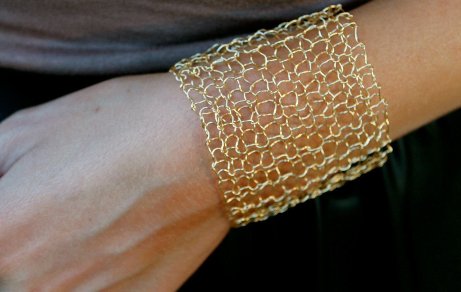 Mesh cuff