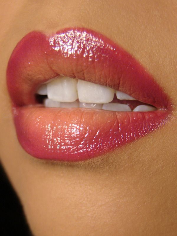 Pink and peach ombre lips