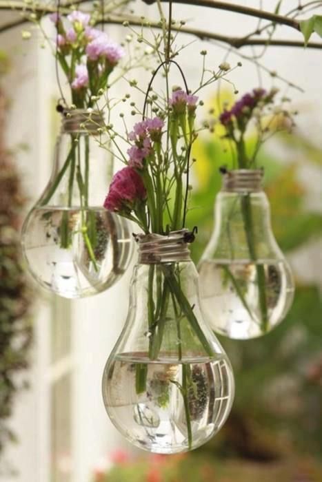 Use light bulbs as mini vases