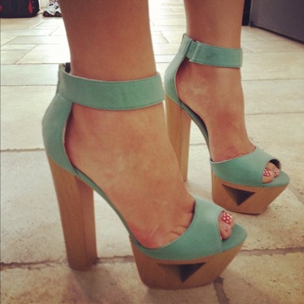 Wooden thick heel sandals