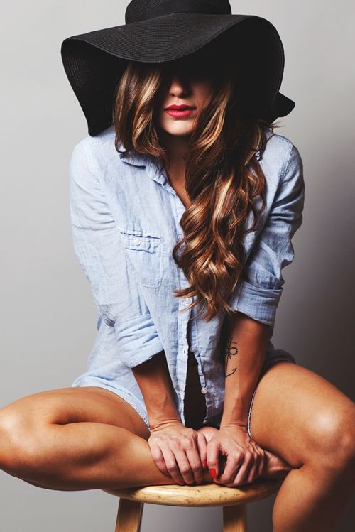 Floppy hat with a button-down shirt